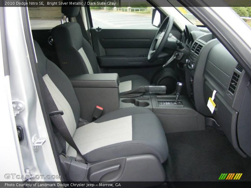 Bright Silver Metallic / Dark Slate Gray 2010 Dodge Nitro SE