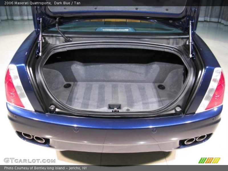Dark Blue / Tan 2006 Maserati Quattroporte