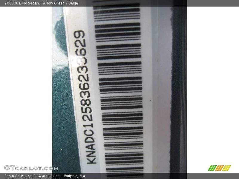 Willow Green / Beige 2003 Kia Rio Sedan