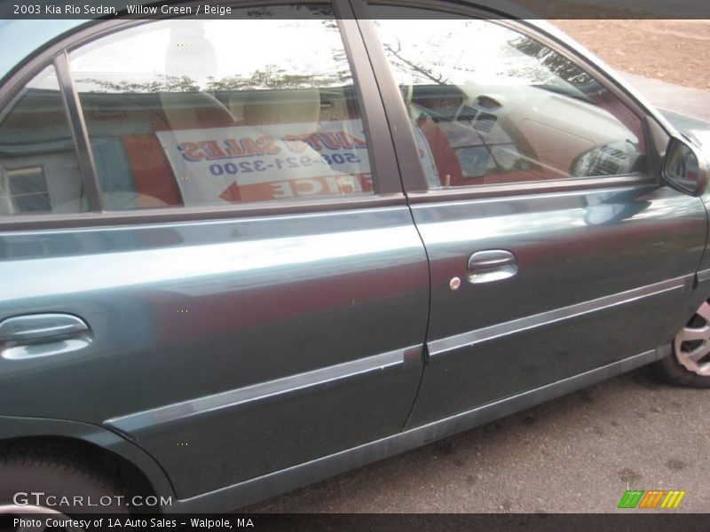 Willow Green / Beige 2003 Kia Rio Sedan