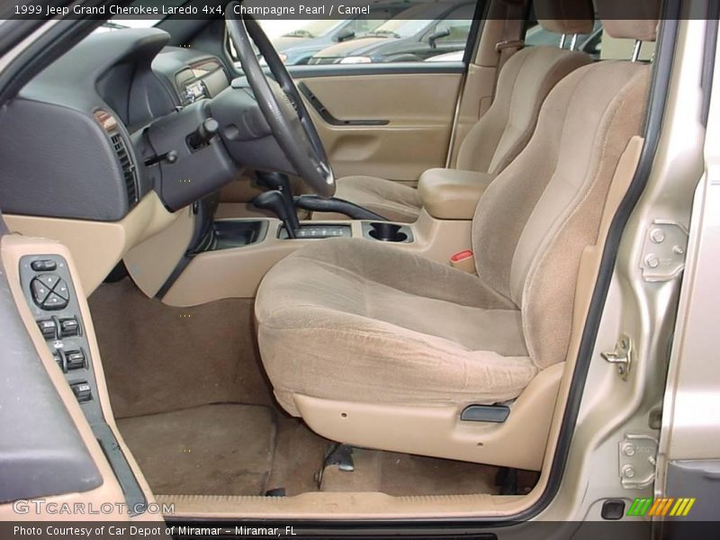 Champagne Pearl / Camel 1999 Jeep Grand Cherokee Laredo 4x4