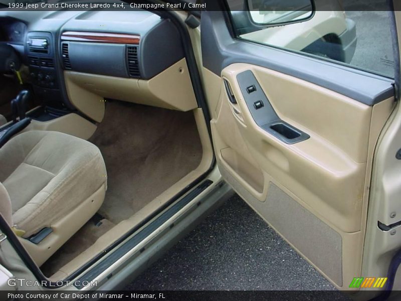 Champagne Pearl / Camel 1999 Jeep Grand Cherokee Laredo 4x4
