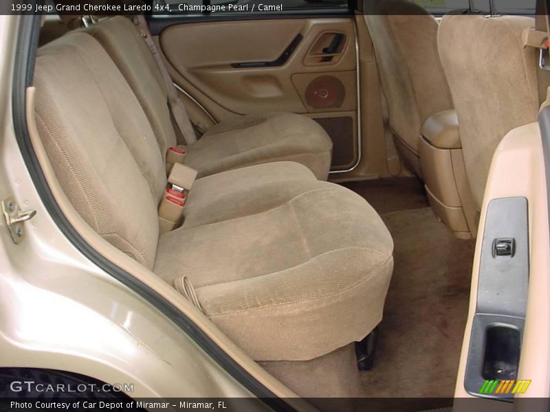 Champagne Pearl / Camel 1999 Jeep Grand Cherokee Laredo 4x4
