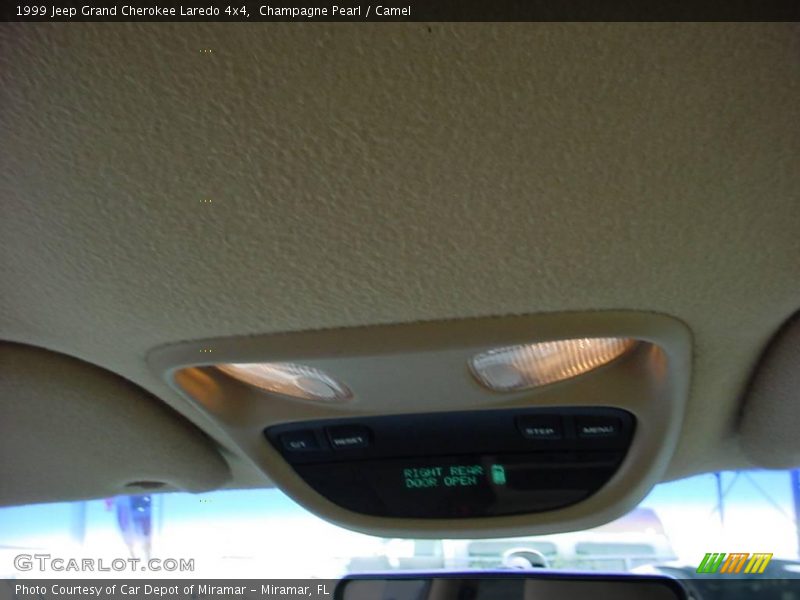 Champagne Pearl / Camel 1999 Jeep Grand Cherokee Laredo 4x4