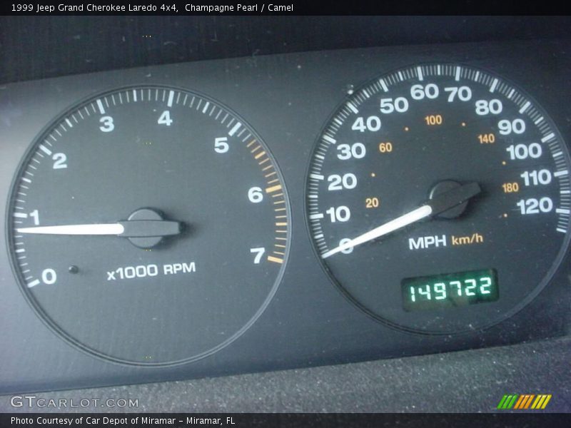 Champagne Pearl / Camel 1999 Jeep Grand Cherokee Laredo 4x4