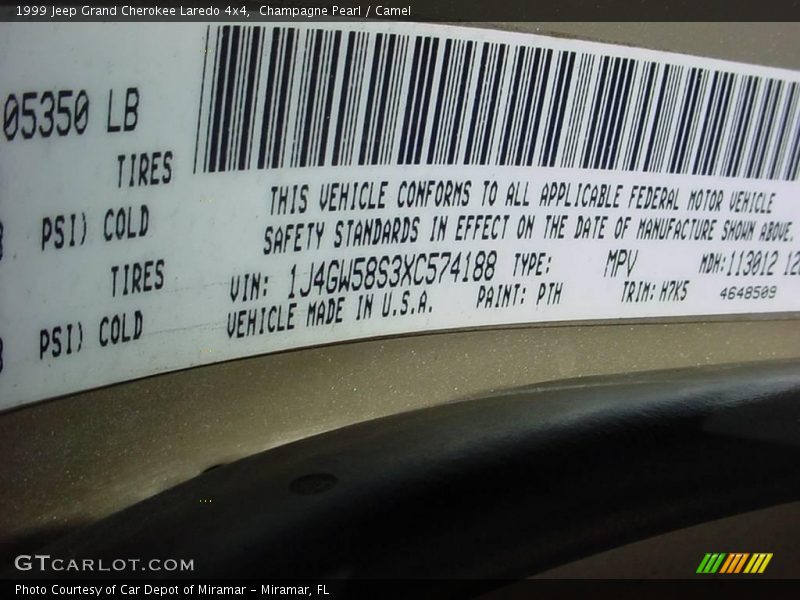 Champagne Pearl / Camel 1999 Jeep Grand Cherokee Laredo 4x4