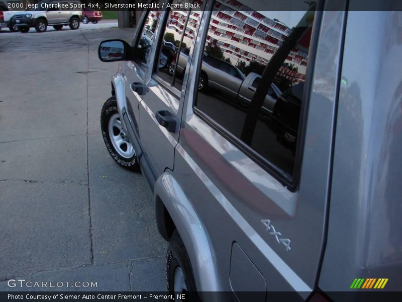 Silverstone Metallic / Agate Black 2000 Jeep Cherokee Sport 4x4
