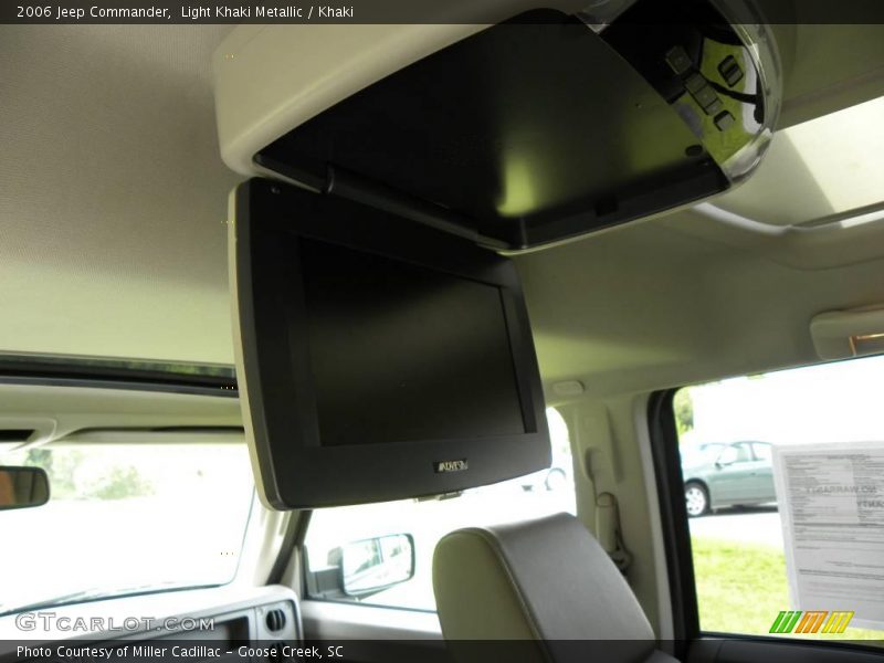 Light Khaki Metallic / Khaki 2006 Jeep Commander