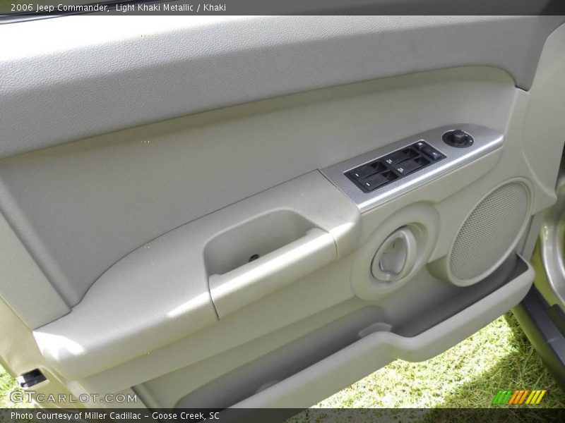 Light Khaki Metallic / Khaki 2006 Jeep Commander