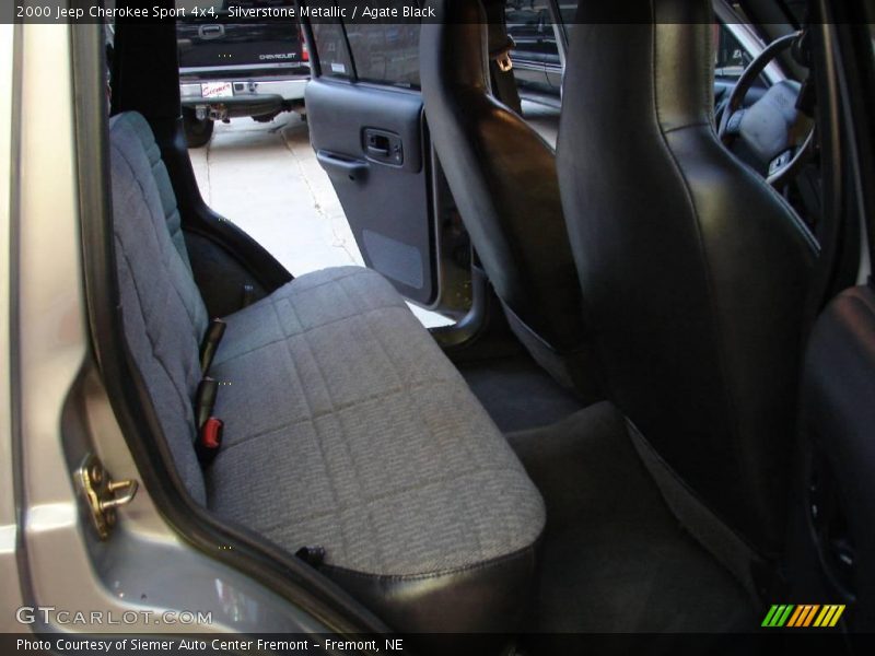 Silverstone Metallic / Agate Black 2000 Jeep Cherokee Sport 4x4