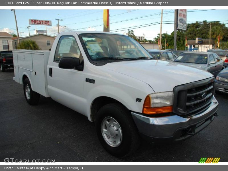 Oxford White / Medium Graphite 2001 Ford F250 Super Duty XL Regular Cab Commercial Chassis
