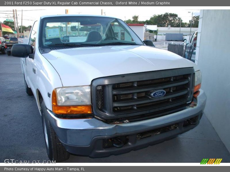 Oxford White / Medium Graphite 2001 Ford F250 Super Duty XL Regular Cab Commercial Chassis