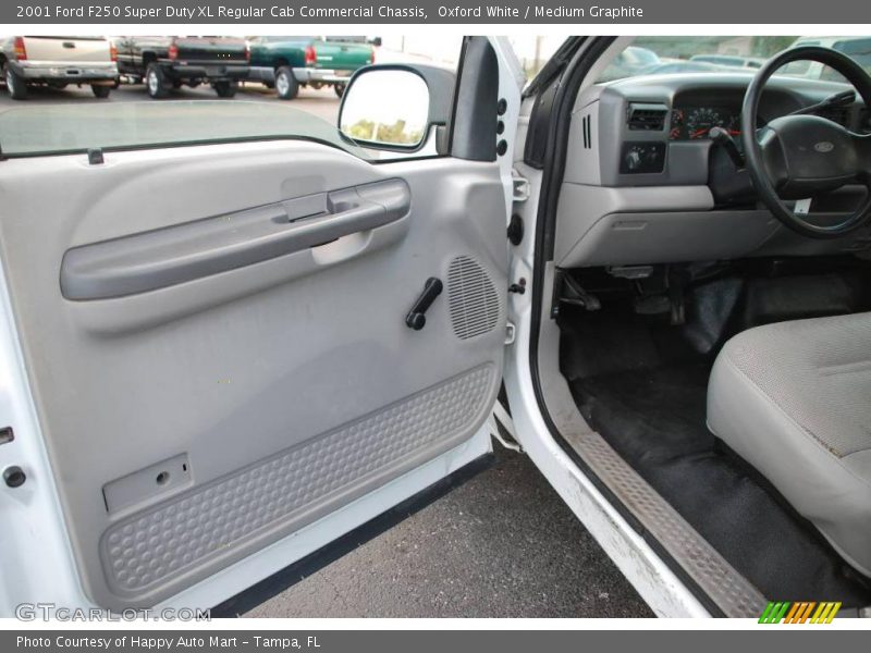 Oxford White / Medium Graphite 2001 Ford F250 Super Duty XL Regular Cab Commercial Chassis