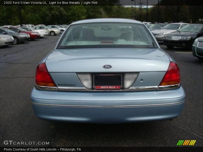 Light Ice Blue Metallic / Light Flint 2003 Ford Crown Victoria LX