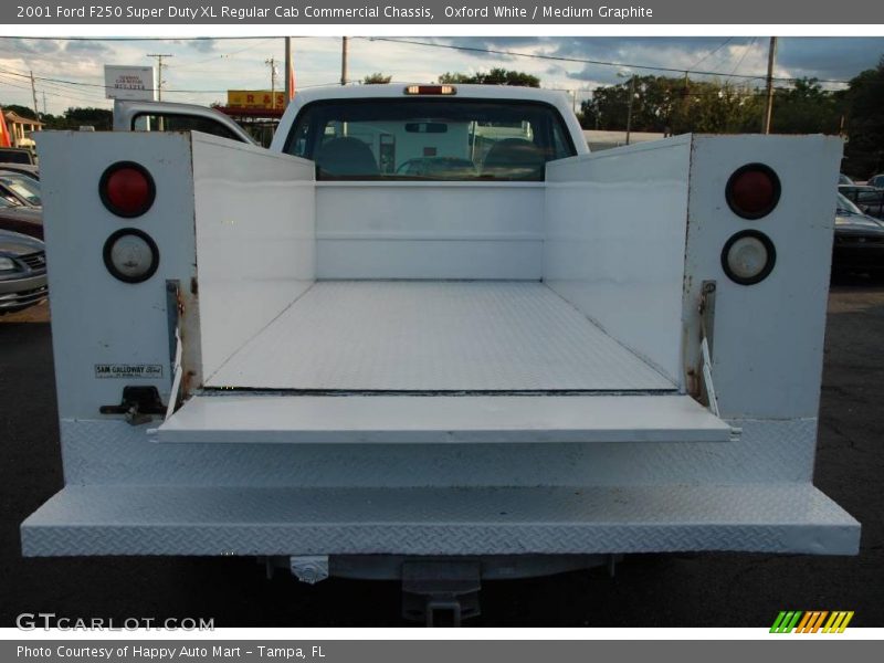 Oxford White / Medium Graphite 2001 Ford F250 Super Duty XL Regular Cab Commercial Chassis