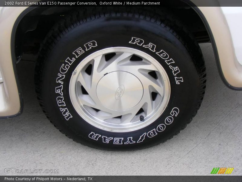 Oxford White / Medium Parchment 2002 Ford E Series Van E150 Passenger Conversion