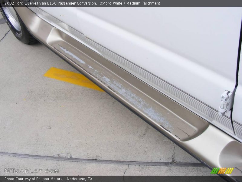 Oxford White / Medium Parchment 2002 Ford E Series Van E150 Passenger Conversion