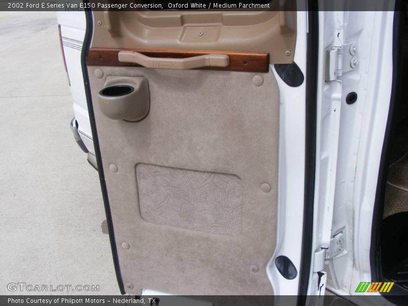 Oxford White / Medium Parchment 2002 Ford E Series Van E150 Passenger Conversion
