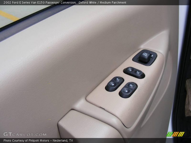 Oxford White / Medium Parchment 2002 Ford E Series Van E150 Passenger Conversion