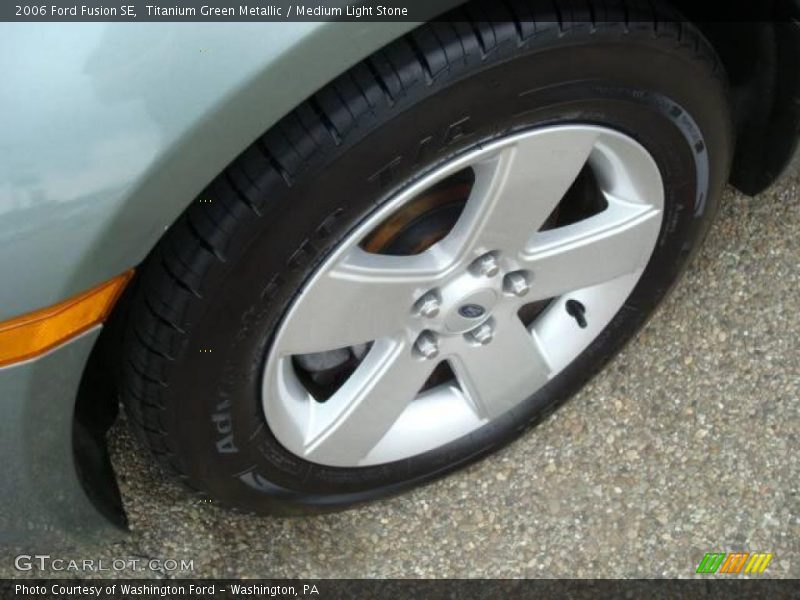 Titanium Green Metallic / Medium Light Stone 2006 Ford Fusion SE