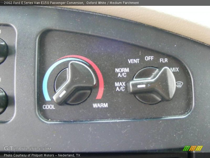 Oxford White / Medium Parchment 2002 Ford E Series Van E150 Passenger Conversion