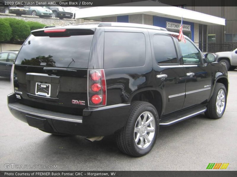 Onyx Black / Ebony 2009 GMC Yukon Denali AWD