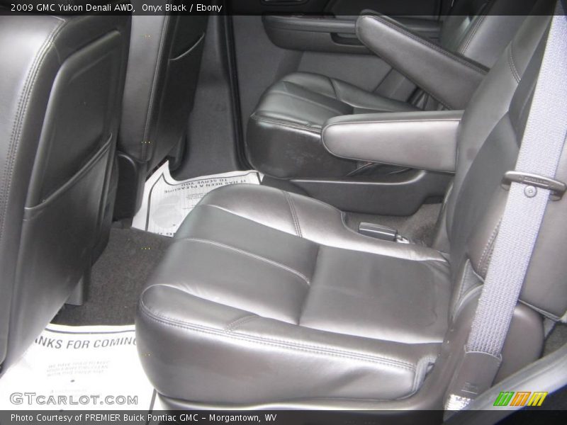 Onyx Black / Ebony 2009 GMC Yukon Denali AWD