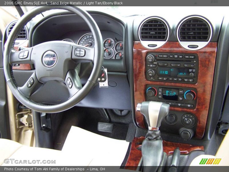 Sand Beige Metallic / Light Tan/Ebony Black 2006 GMC Envoy SLE 4x4