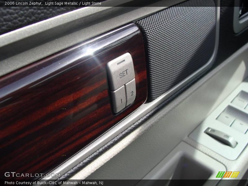 Light Sage Metallic / Light Stone 2006 Lincoln Zephyr