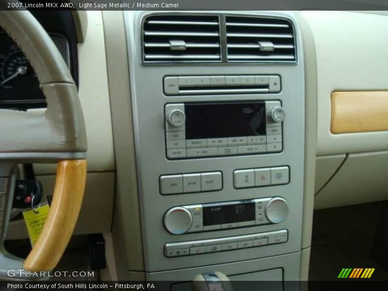 Light Sage Metallic / Medium Camel 2007 Lincoln MKX AWD
