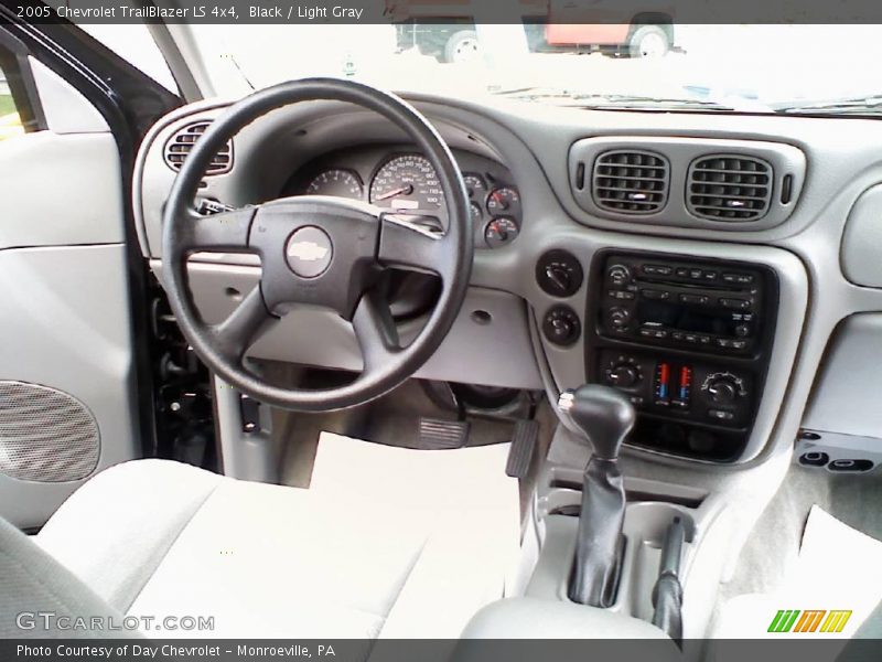 Black / Light Gray 2005 Chevrolet TrailBlazer LS 4x4