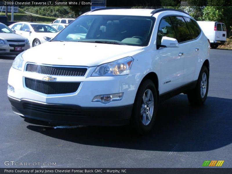 Summit White / Ebony 2009 Chevrolet Traverse LT
