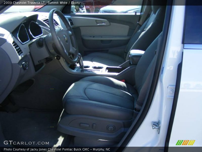 Summit White / Ebony 2009 Chevrolet Traverse LT