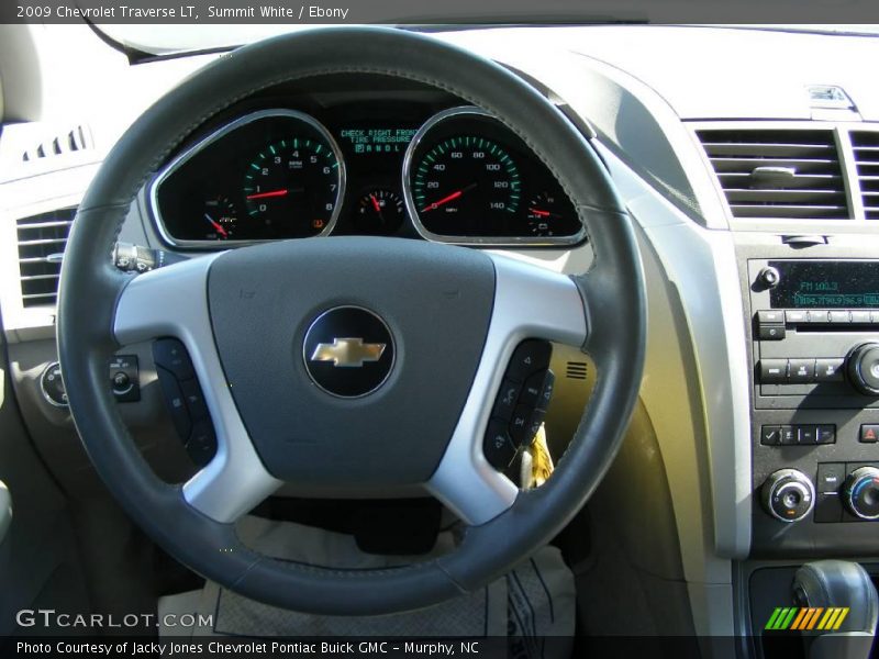 Summit White / Ebony 2009 Chevrolet Traverse LT