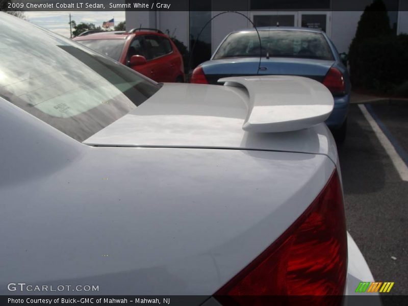 Summit White / Gray 2009 Chevrolet Cobalt LT Sedan