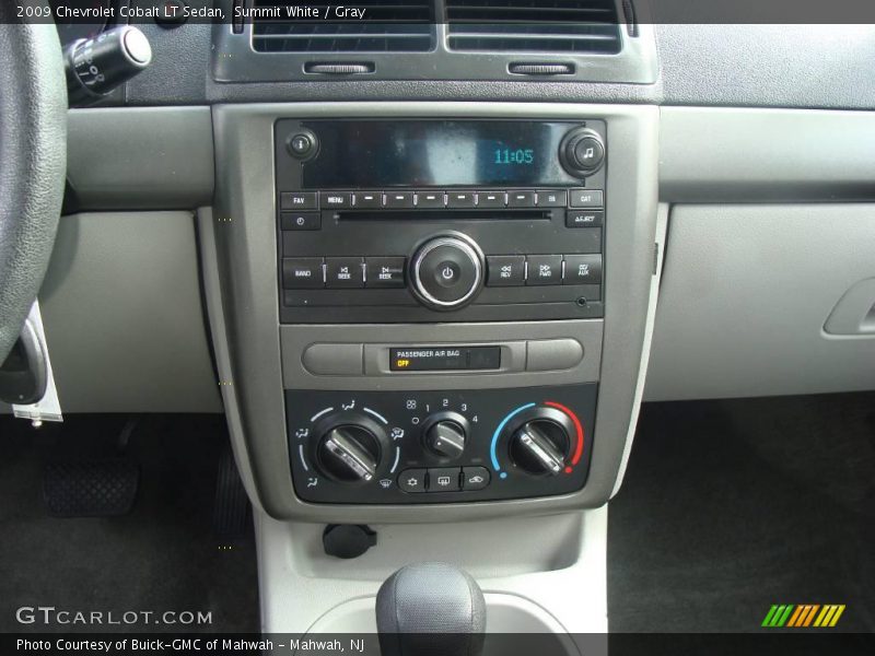 Summit White / Gray 2009 Chevrolet Cobalt LT Sedan