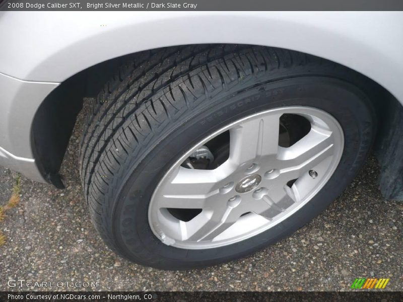 Bright Silver Metallic / Dark Slate Gray 2008 Dodge Caliber SXT