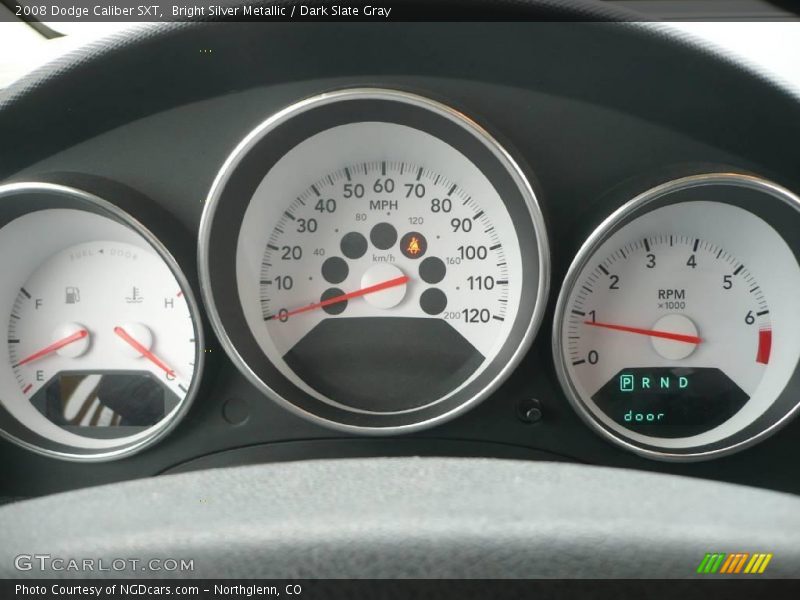 Bright Silver Metallic / Dark Slate Gray 2008 Dodge Caliber SXT
