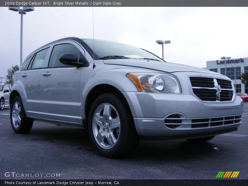 Bright Silver Metallic / Dark Slate Gray 2009 Dodge Caliber SXT