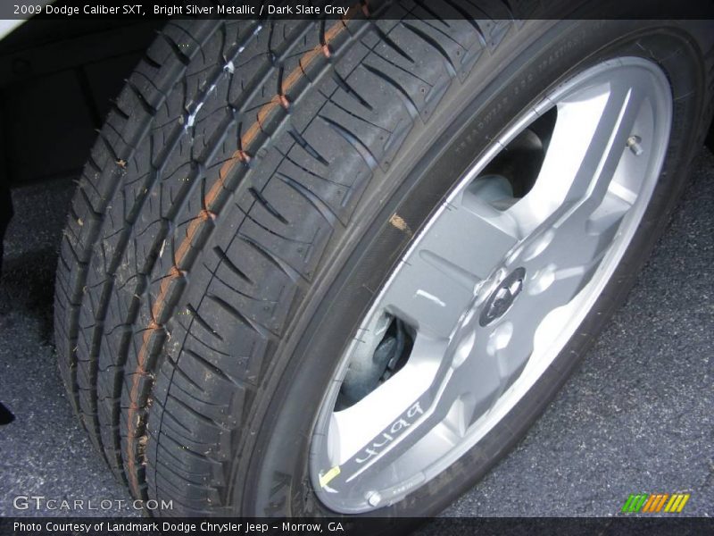 Bright Silver Metallic / Dark Slate Gray 2009 Dodge Caliber SXT