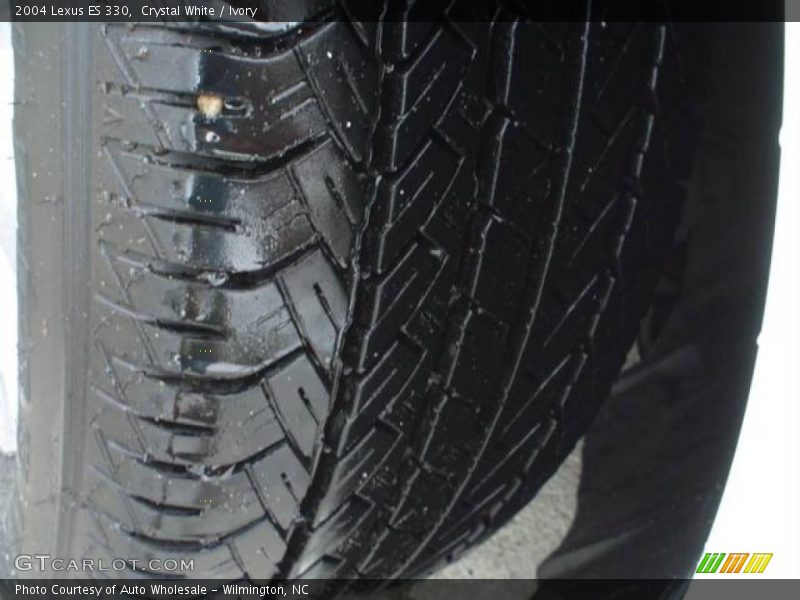 Crystal White / Ivory 2004 Lexus ES 330