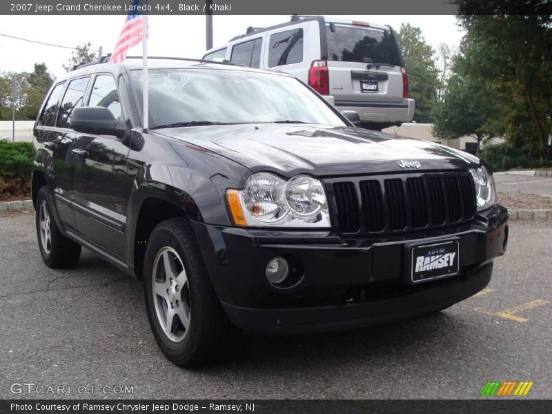 Black / Khaki 2007 Jeep Grand Cherokee Laredo 4x4