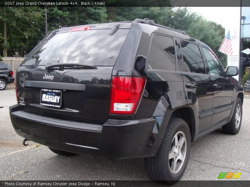 Black / Khaki 2007 Jeep Grand Cherokee Laredo 4x4