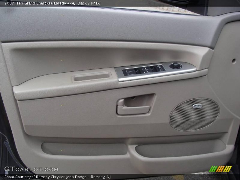 Black / Khaki 2007 Jeep Grand Cherokee Laredo 4x4