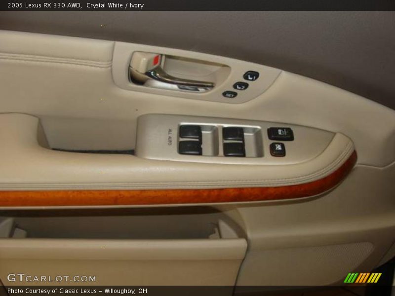 Crystal White / Ivory 2005 Lexus RX 330 AWD