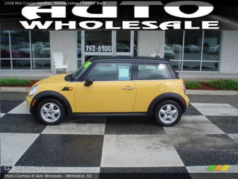 Mellow Yellow / Panther Black 2008 Mini Cooper Hardtop