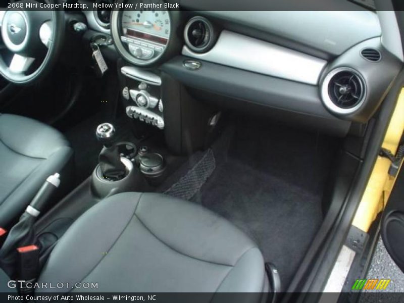 Mellow Yellow / Panther Black 2008 Mini Cooper Hardtop