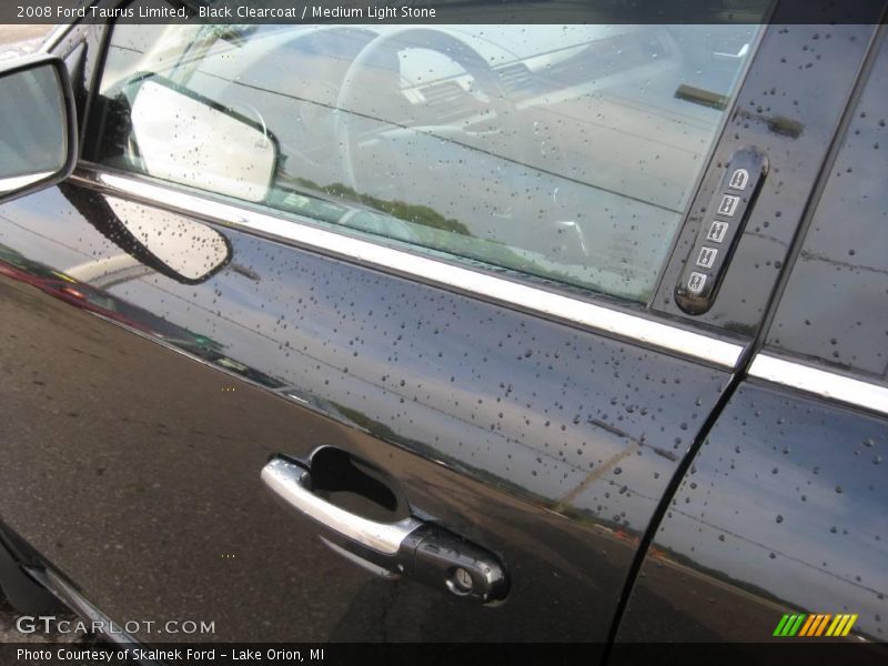 Black Clearcoat / Medium Light Stone 2008 Ford Taurus Limited