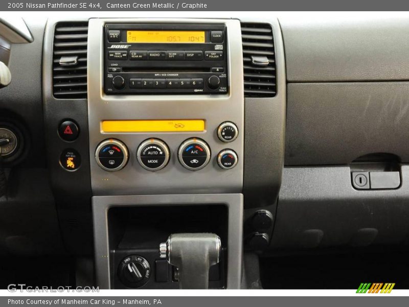 Canteen Green Metallic / Graphite 2005 Nissan Pathfinder SE 4x4