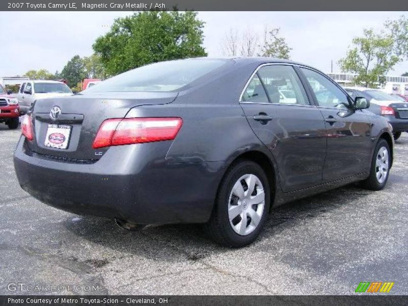 Magnetic Gray Metallic / Ash 2007 Toyota Camry LE